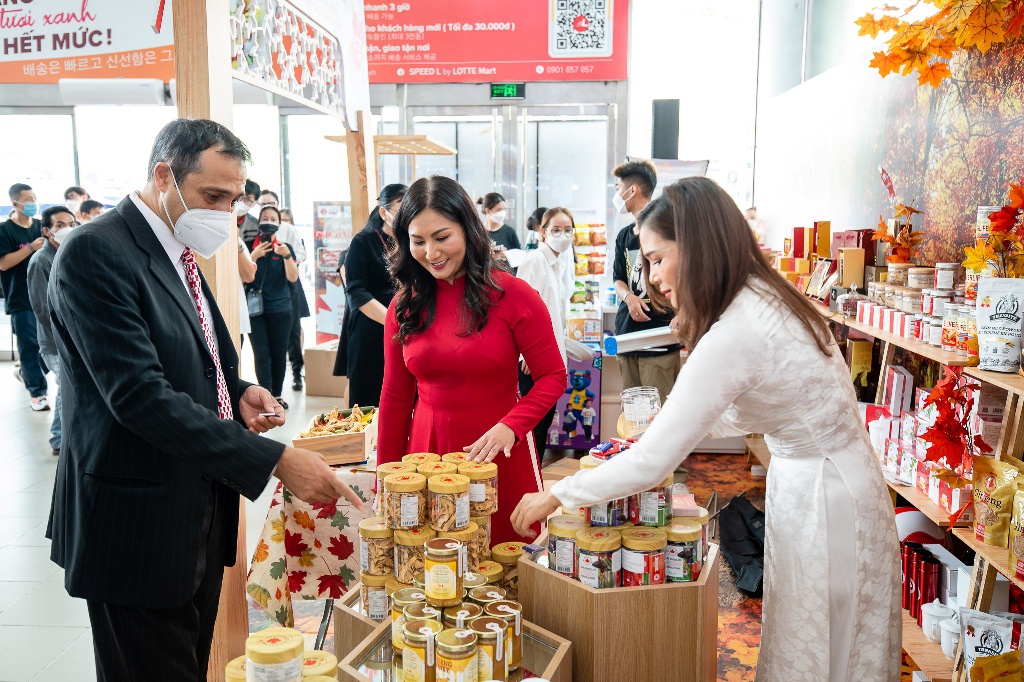 Canadian Delicacies Voyage dans la gastronomie canadienne à Hô Chi Minh-Ville